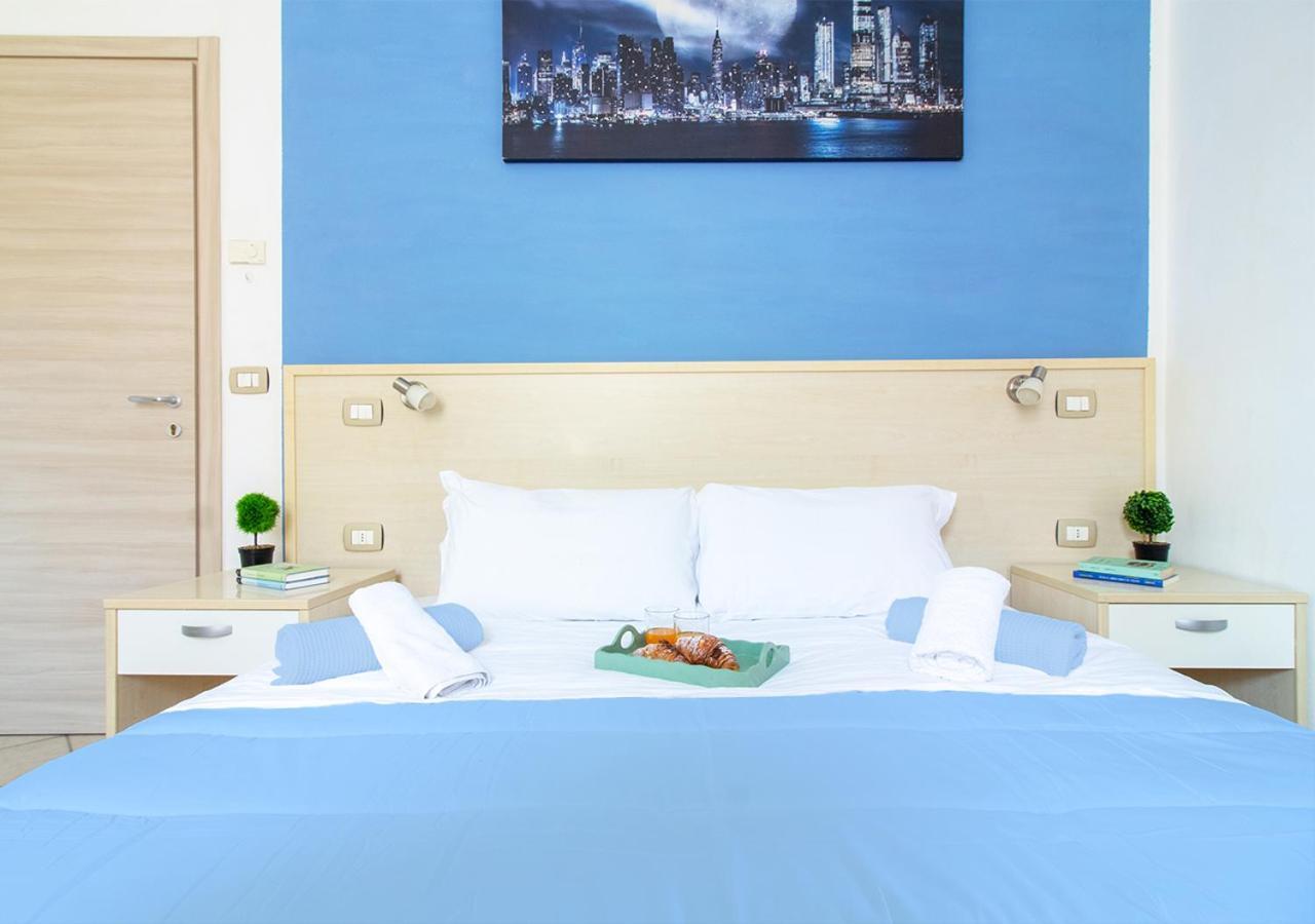 Athena Rooms - Parcheggio Privato โบโลญญา ภายนอก รูปภาพ