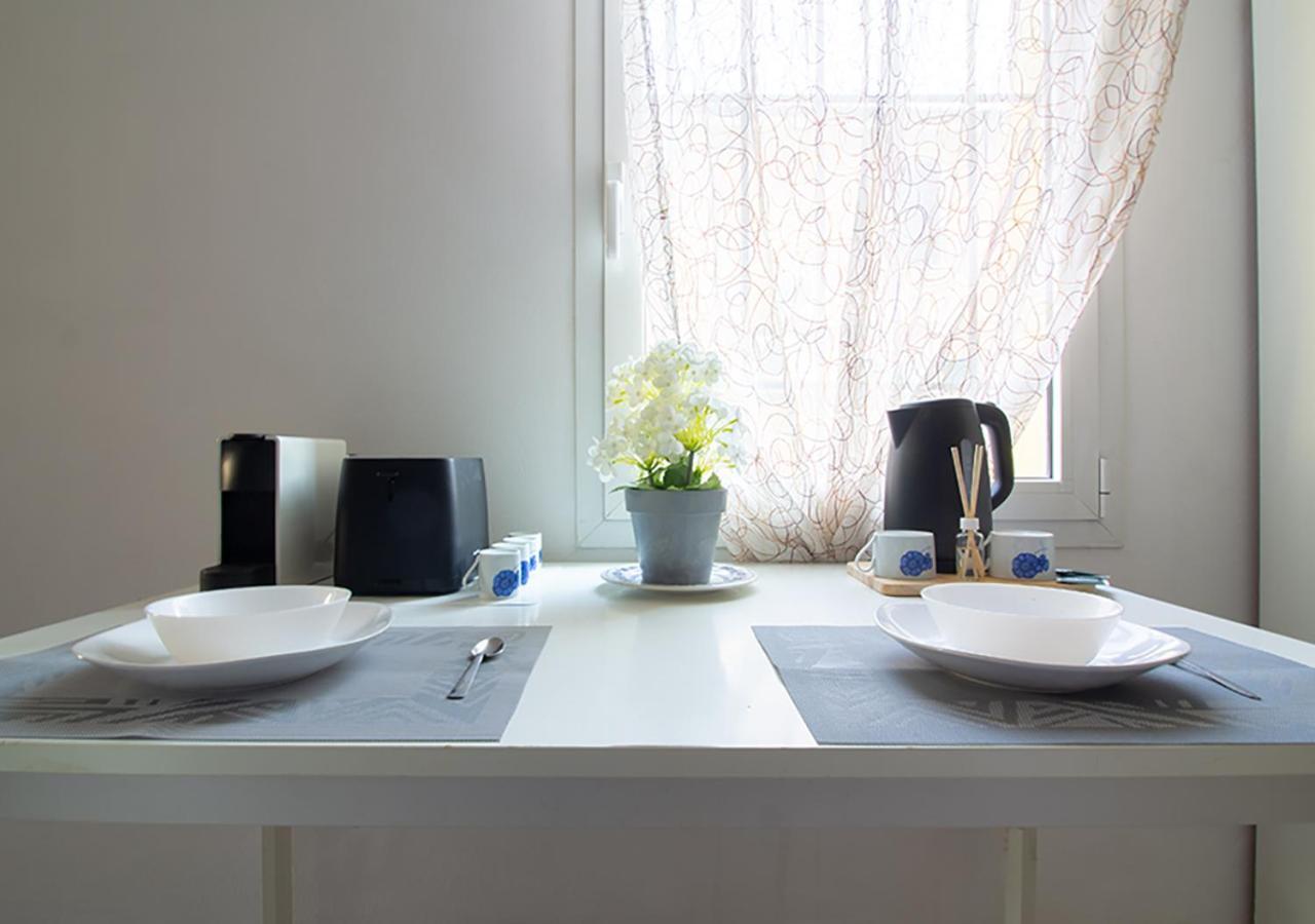 Athena Rooms - Parcheggio Privato โบโลญญา ภายนอก รูปภาพ