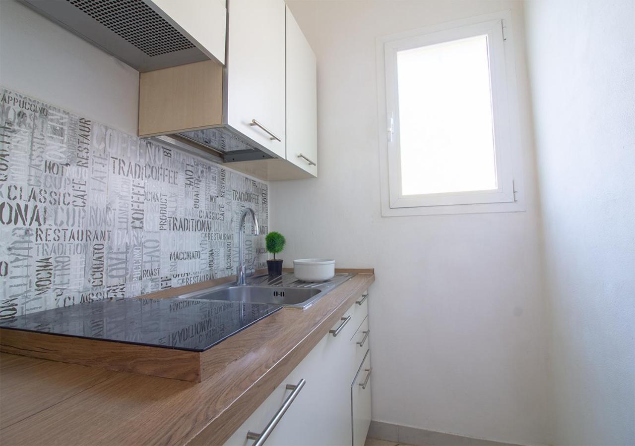 Athena Rooms - Parcheggio Privato โบโลญญา ภายนอก รูปภาพ