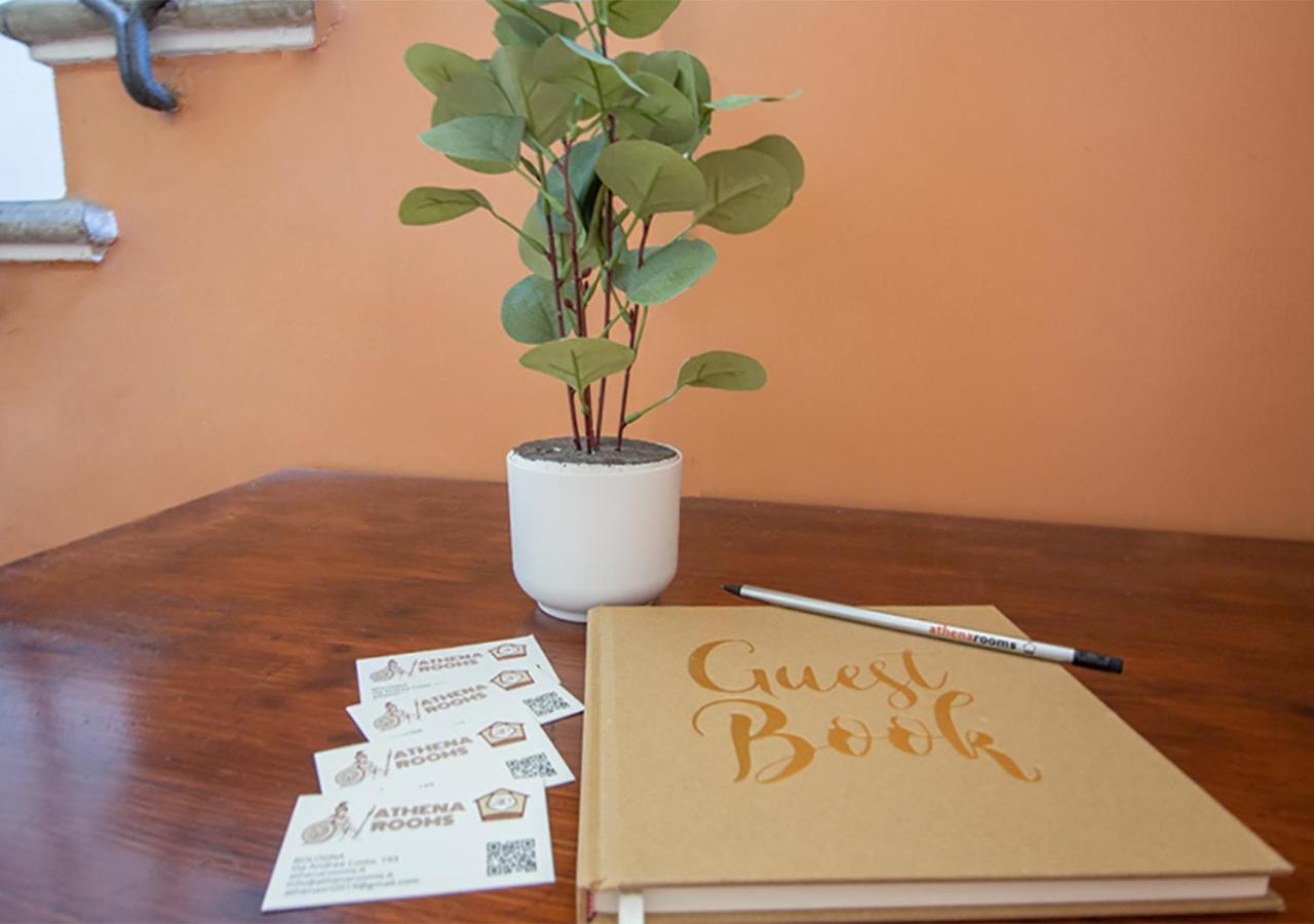 Athena Rooms - Parcheggio Privato โบโลญญา ภายนอก รูปภาพ