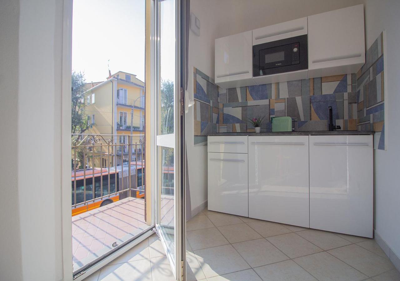 Athena Rooms - Parcheggio Privato โบโลญญา ภายนอก รูปภาพ